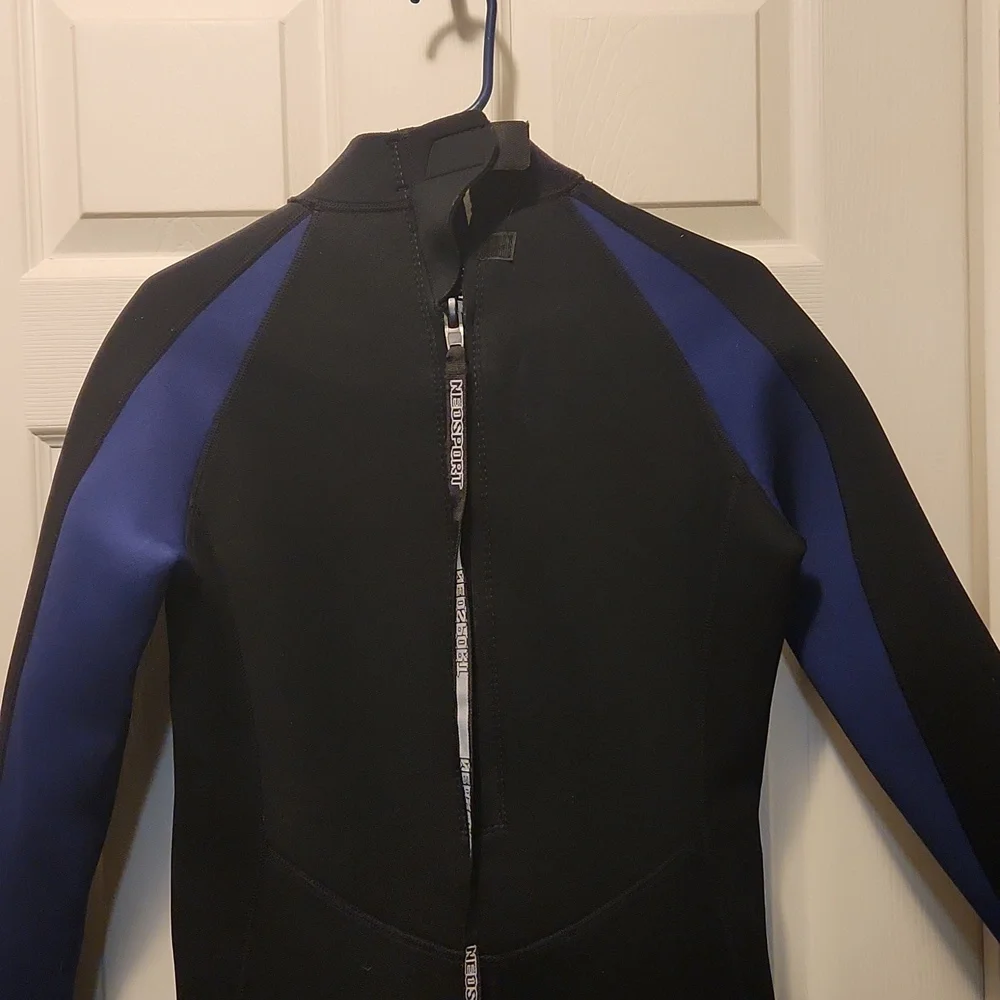 Wetsuit - Picture 3 of 7